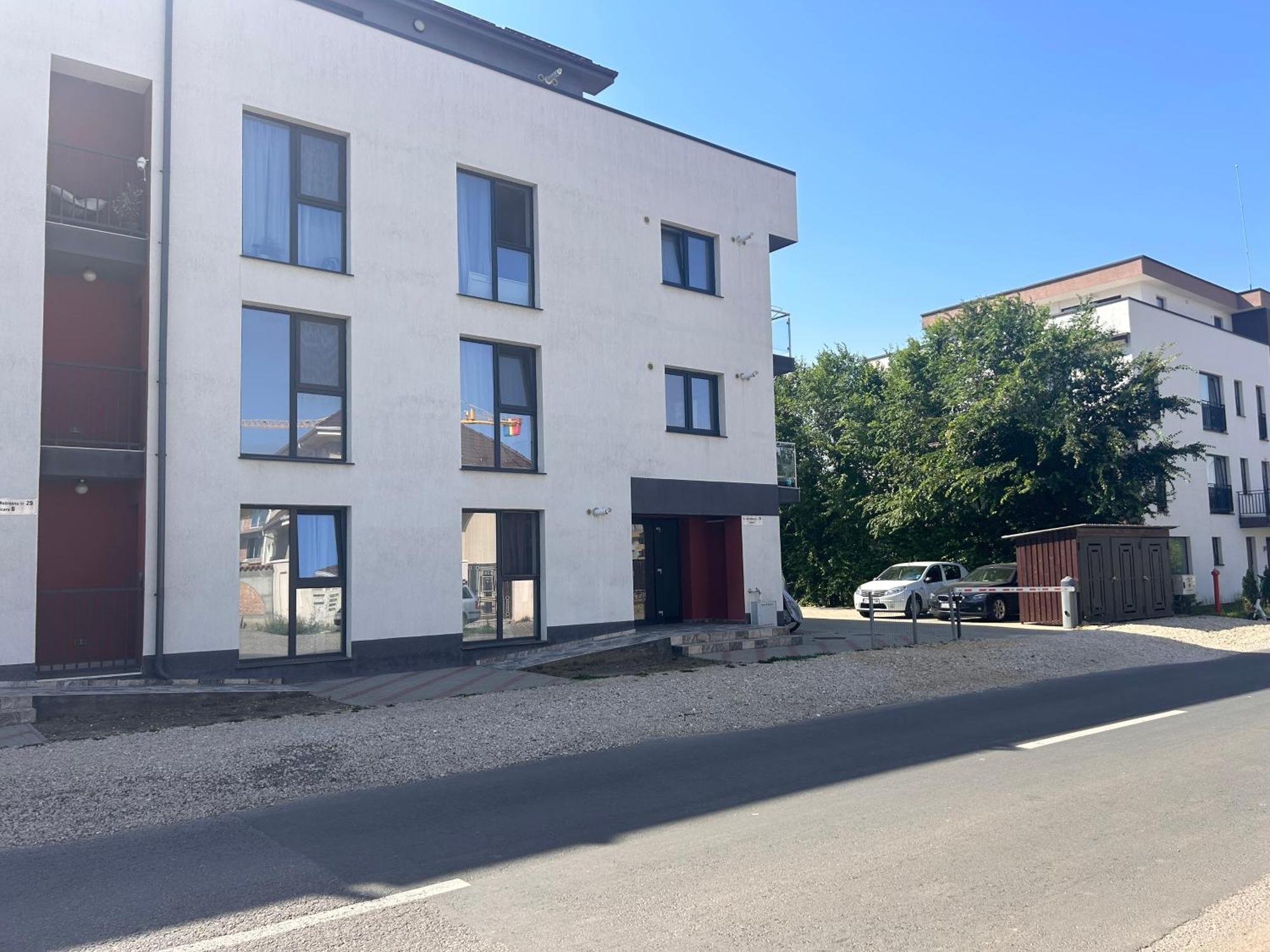 Divany Apartaments Brasov - Coresi Mall Екстер'єр фото