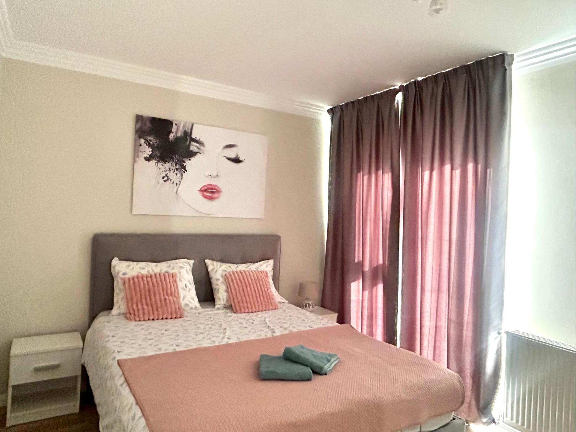 Divany Apartaments Brasov - Coresi Mall Екстер'єр фото